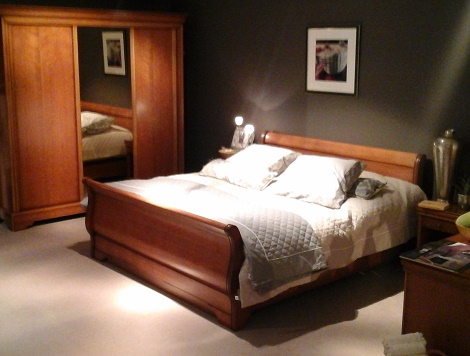 Minet slaapkamer kersen hout, schuifdeurkast met spiegel, commode, kommode, spiegel, nachtkast met lade,frans, sfeer, nostalgie, romantisch.,theo bot slaapkenner, matras, bed, zwaag, hoorn
